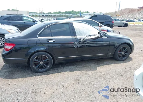 2008 Mercedes-Benz C 300 Luxury 4Matic/Sport 4Matic из США, поврежденный, VIN WDDGF81X88F172542